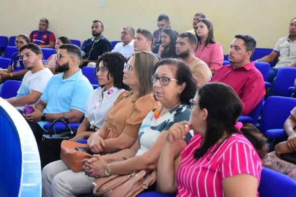  C&acirc;mara de Floriano sedia a 2&ordf; Oficina Regional do TCE sobre Folhas de Pagamento no Piau&iacute;(Imagem:CMF)
