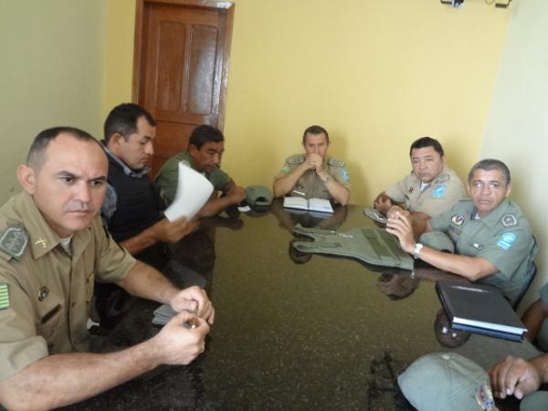 PM discute esquema de seguran&ccedil;a das elei&ccedil;&otilde;es 2012.(Imagem:FlorianoNews)