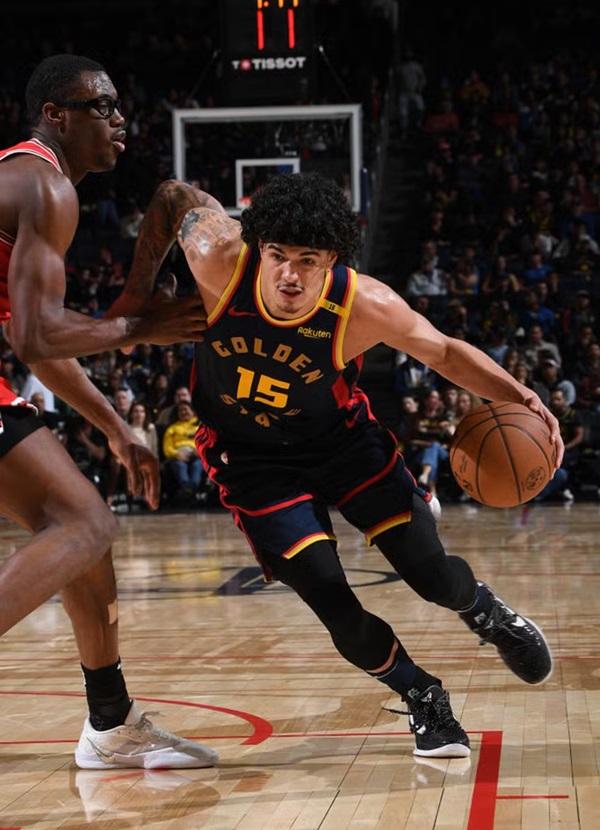 Gui Santos bate novo recorde de pontos na NBA em 2º jogo consecutivo