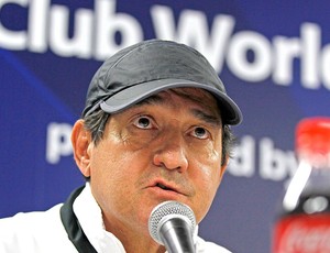 Muricy se irrita com perguntas sobre falhas e descarta 'sorte' na vitória