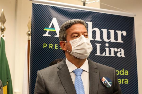 Partido Republicanos anuncia apoio a Arthur Lira na disputa pela presidência da Câmara