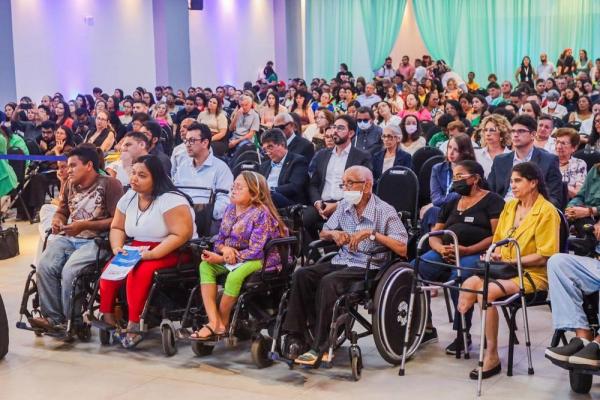 Piauí é o primeiro a aderir ao programa que prevê R$64 milhões em ações para pessoas com deficiência