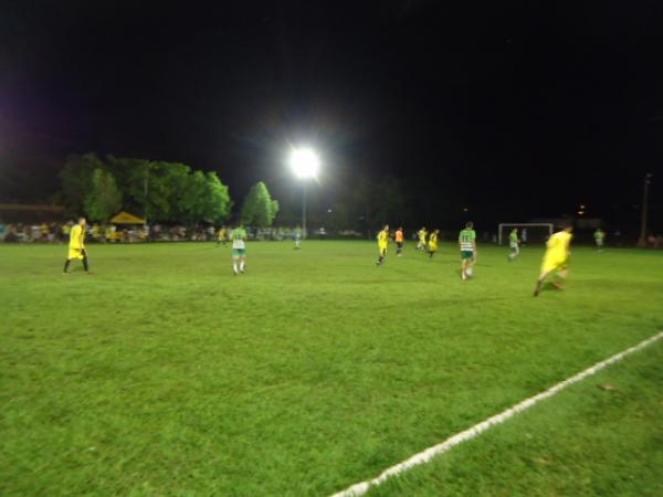 Chuva de gols marca rodada da Copa Com&eacute;rcio de Futebol Society de Floriano.(Imagem:FlorianoNews)