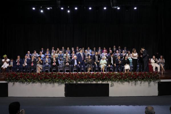 Rafael Fonteles dá posse aos secretários e diz que trabalhar para o cidadão é a prioridade
