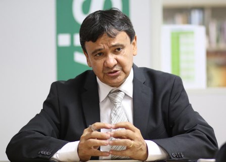 Governador defende comando "plural" da Alepi e fará reforma neste mês