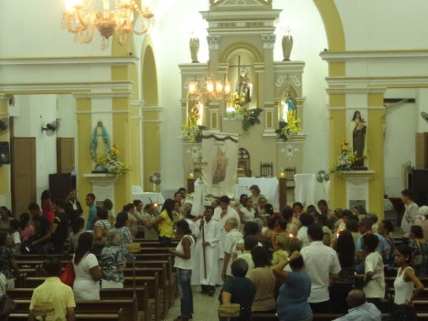 Prociss&atilde;o encerrou festejos de Nossa Senhora do Carmo em Floriano.(Imagem:FlorianoNews)