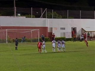 Embalado, Galo busca classificação antecipada diante do Colorado no LM