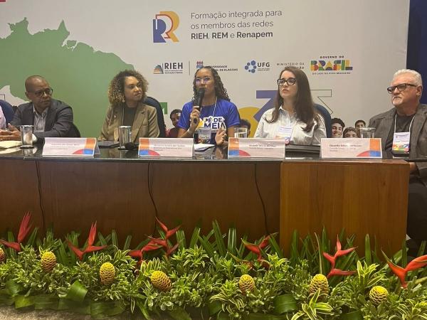 Ex-aluna do Ceti Jo&atilde;o Henrique de Almeida, Assucena Let&iacute;cia representa o Piau&iacute; em forma&ccedil;&atilde;o nacional sobre ensino m&eacute;dio e educa&ccedil;&atilde;o digital.(Imagem:Ascom Seduc)