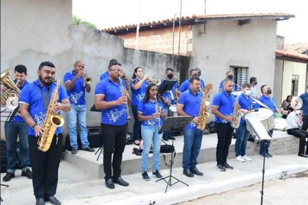 Prefeitura de Floriano inaugura obras de pavimenta&ccedil;&atilde;o em ruas do bairro Melad&atilde;o.(Imagem:Reprodu&ccedil;&atilde;o/Instagram)