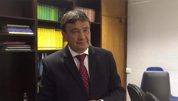 Governador é contra PEC 241 e diz que aprovação afeta saúde, educação e social