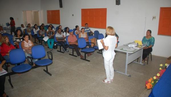 Secretaria de Educa&ccedil;&atilde;o promove encontro de forma&ccedil;&atilde;o para professores do Brasil Alfabetizado.(Imagem:Waldemir Miranda)