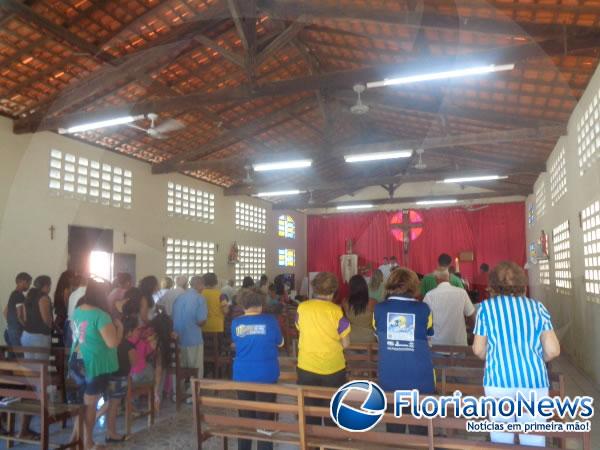 Lions Clube de Floriano promoveu missa em homenagem ao Dia das M&atilde;es.(Imagem:FlorianoNews)