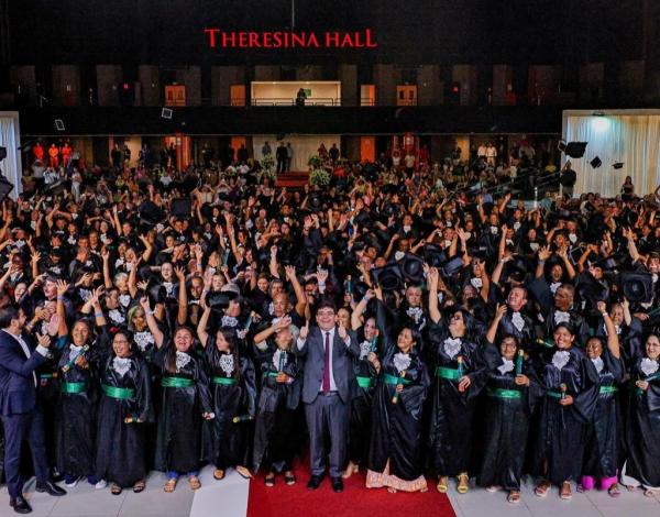 Mais de 500 alunos do Alfabetiza Piauí, programa do Governo do Estado que transforma a vida jovens, adultos e idosos, receberam certificados de conclusão.(Imagem:Gabriel Paulino)