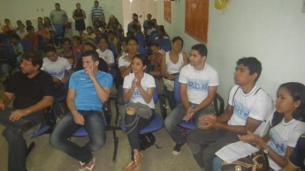 Dia da &aacute;gua &eacute; comemorado com palestras para alunos em Floriano.(Imagem:FlorianoNews)