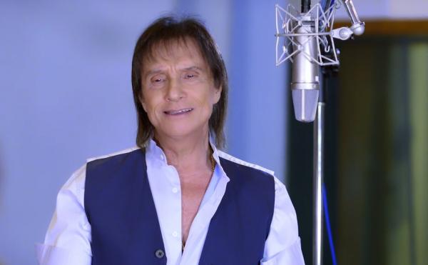 Roberto Carlos lança single com gravação inédita da canção "Outra vez"