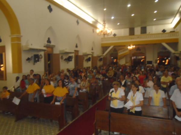Missas na Catedral e nas igrejas marcam Natal em Floriano