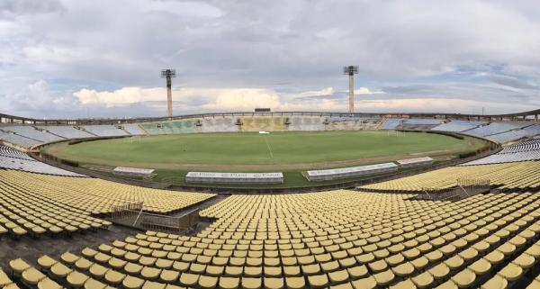  Est&aacute;dio Albert&atilde;o, Teresina.(Imagem:Arthur Ribeiro/ge Piau&iacute; )