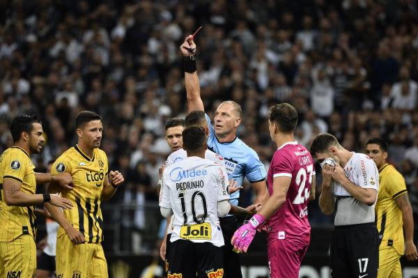 Corinthians deixa esperança mesmo com eliminação na Copa Libertadores