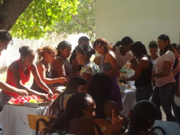 Escola Municipal realizou comemora&ccedil;&atilde;o para as m&atilde;es.(Imagem:FlorianoNews)