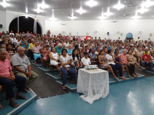Missas de cinzas marcam início da Quaresma em Floriano e Barão