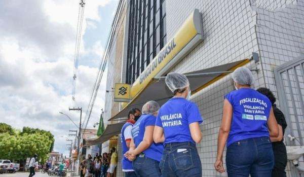 Vigilância Sanitária notifica agências bancárias em Floriano