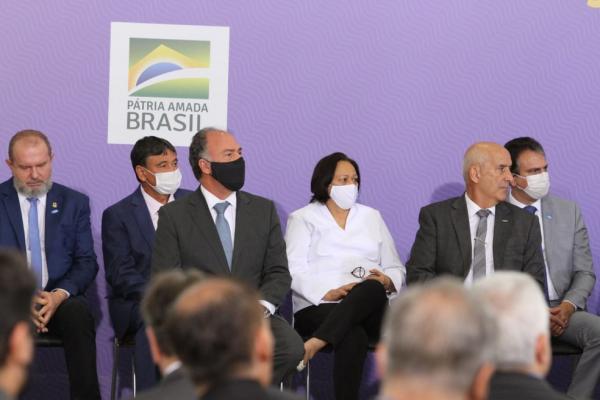 Governador do PI cobra definição de cronograma após governo federal anunciar plano de vacinação