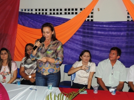 Deputada Juliana Moraes Souza participa de entrega de bicicletas em Luís Correia