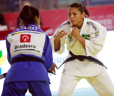 Sarah Menezes estreia contra russa no GP de Tbilisi