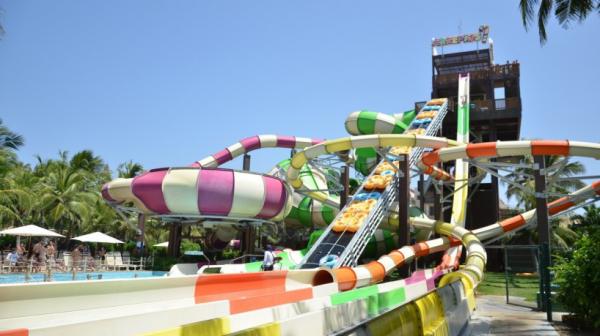 Beach Park abre 270 vagas de emprego para alta estação; envie seu currículo