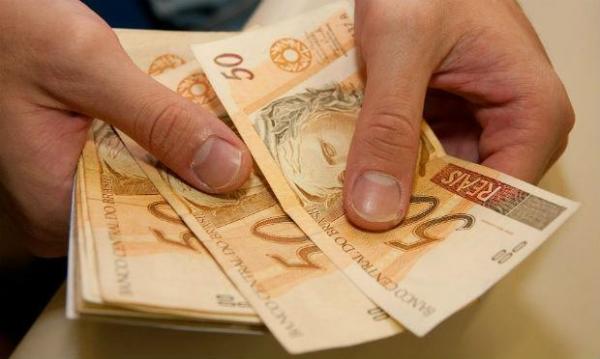 Segunda parcela do 13º de aposentados começa a ser depositada