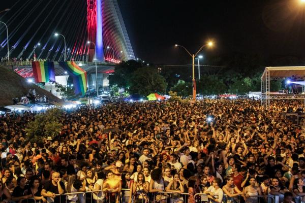 Parada da Diversidade acontece neste domingo (1º) com show de Sandra de Sá