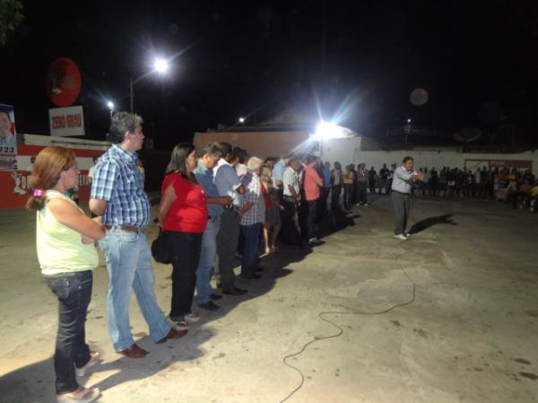 Coliga&ccedil;&atilde;o: Floriano Seguindo em Frente(Imagem:FlorianoNews)