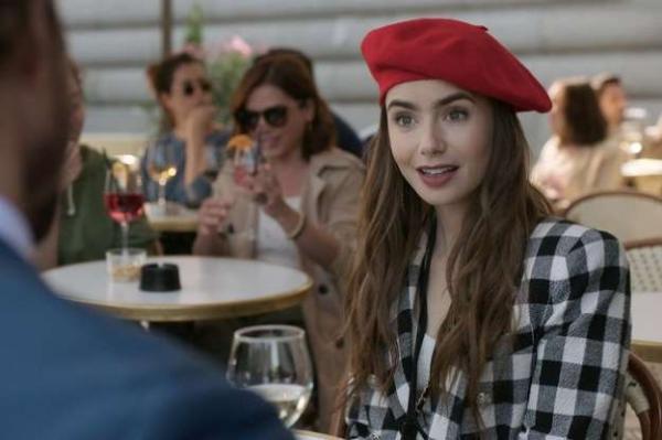 Netflix confirma segunda temporada de Emily em Paris