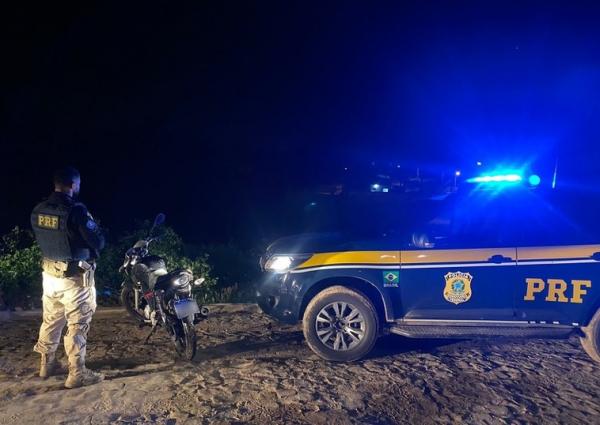 PRF em Floriano intercepta motocicleta envolvida em assalto