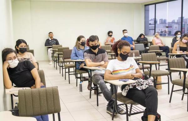 Mais de 170 concursos públicos com inscrições abertas reúnem 24 mil vagas no país; veja lista