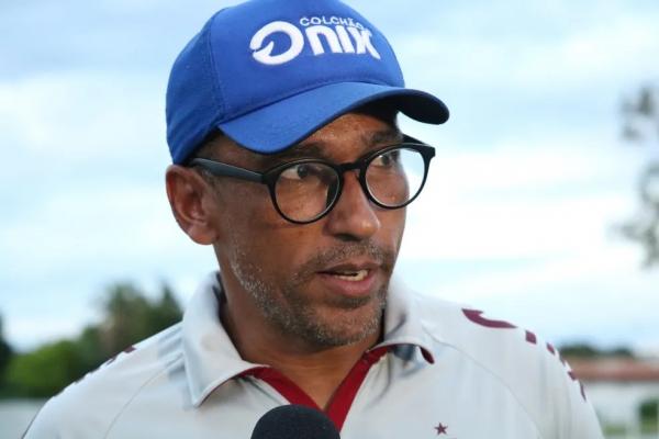  Eduardo dos Santos, t&eacute;cnico do Fluminense-PI.(Imagem:Pablo Cavalcante )