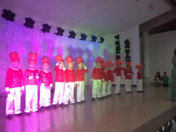 Escola Pequeno Pr&iacute;ncipe realiza festa de encerramento de ano letivo da Educa&ccedil;&atilde;o Infantil.(Imagem:FlorianoNews)