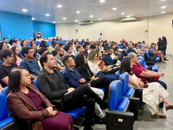 Aula inaugural do curso de Medicina em Floriano(Imagem:Divulga&ccedil;&atilde;o)