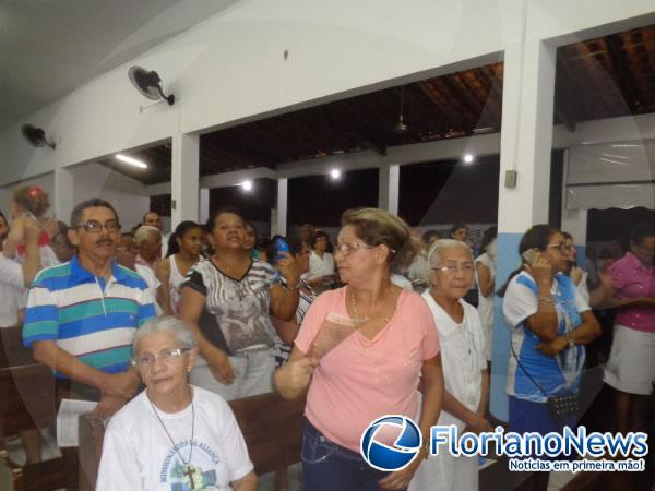 Prociss&atilde;o e missa encerraram o festejo de Nossa Senhora da Concei&ccedil;&atilde;o em Floriano.(Imagem:FlorianoNews)