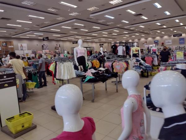 Natal aquece as vendas no com&eacute;rcio de Floriano(Imagem:FlorianoNews)