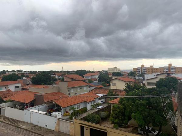 Inmet alerta risco de tempestade com queda de granizo em 17 cidades piauienses