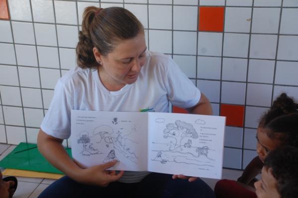 Técnicos da Secretaria de Meio Ambiente visitam escolas municipais.(Imagem:Waldemir Miranda)