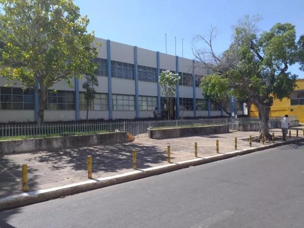  Ag&ecirc;ncia do INSS em Floriano.(Imagem:Aparecida Santana/TV Clube )