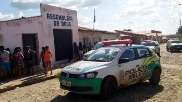 Jovem de 16 anos é morto a tiros durante velório em igreja em Teresina.(Imagem:Cidadeverde.com)