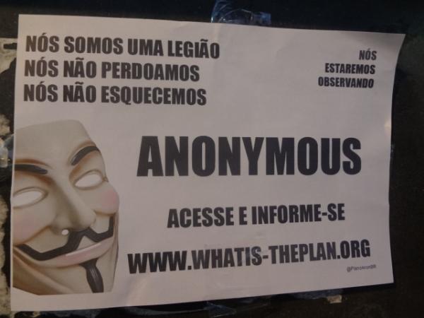 Grupo pratica a&ccedil;&atilde;o de vandalismo na est&aacute;tua em homenagem ao Dr. Sebasti&atilde;o Martins.(Imagem:FlorianoNews)