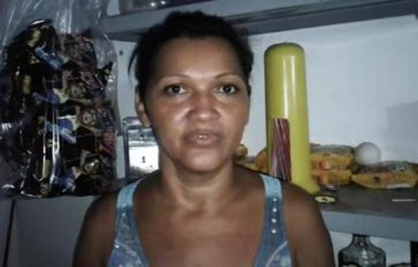 Paula Irene, acusada de atear fogo em barraca.(Imagem:Reprodu&ccedil;&atilde;o/Jc24horas)