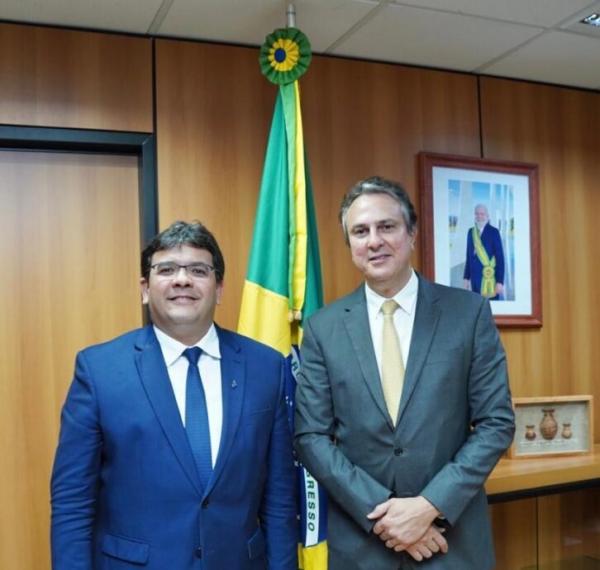 Governador e ministro da Educação assinam a adesão do Piauí a três programas do MEC nesta segunda