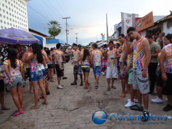 Bloco Furacão: Primeiro dia de folia!!