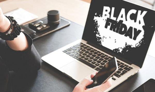 Procon alerta para cuidados durante compras na Black Friday