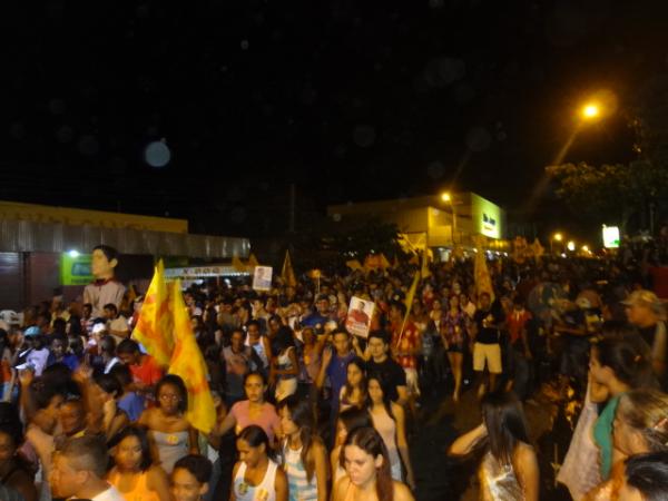 Coliga&ccedil;&atilde;o: Floriano! Agora &eacute; Voc&ecirc;!(Imagem:FlorianoNews)